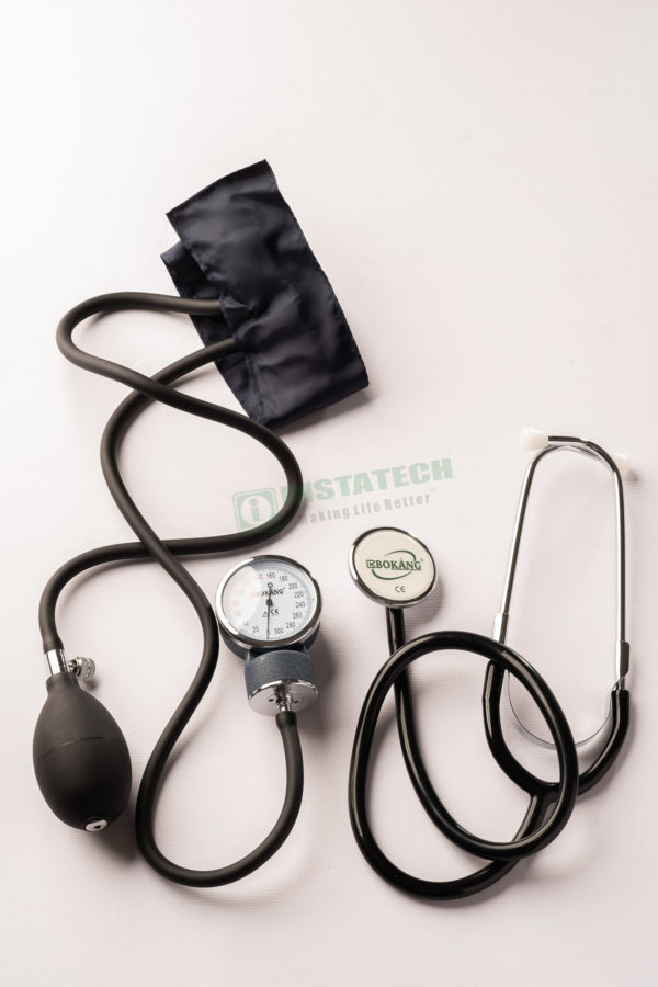 Aneroid Blood Pressure Apparatus with Stetoscope Aneroid Blood Pressure Apparatus with Stetoscope